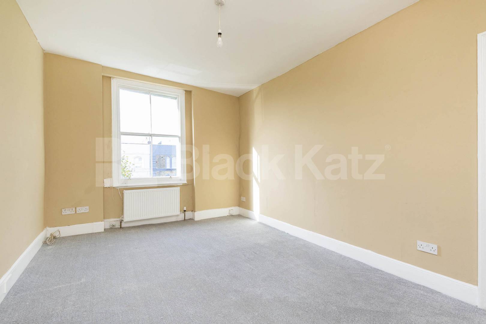 Two double bedrooms spacious lounge located within minutes from Ladbroke Grove Ladbroke Grove, Ladbroke Grove 